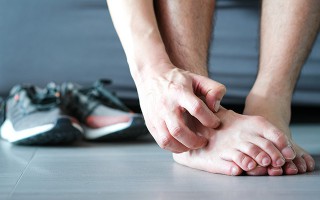Fußpilz schnell behandeln